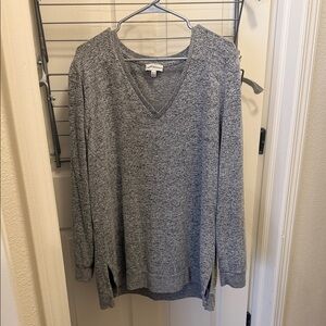 Lucky Brand Heather Gray V-Neck Sweatshirt